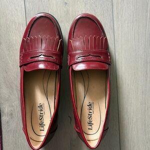 Life Stride Women's Burgundy Loafers
